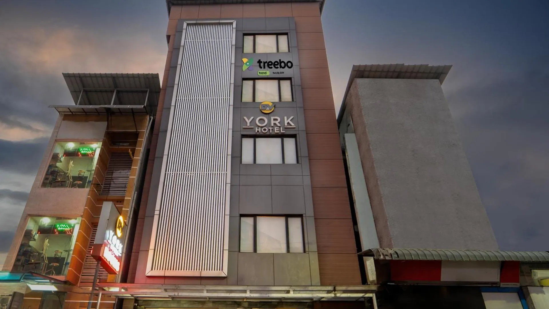 Treebo York By D2V, Kochi 호텔 3*,  인도